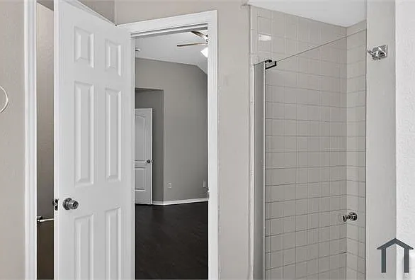 2740 Windswept Ln — Photo 35