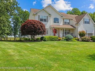9 Mulberry Ct, Monroe Township, NJ 08831
