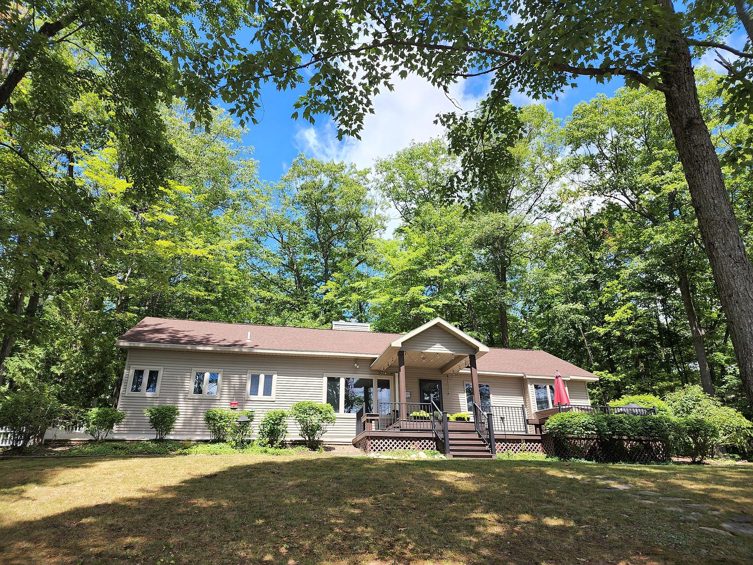 2347 N Perch Lake Dr, Gaylord, MI 49735 Zillow