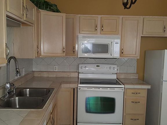 2nd image of 7413 Wapiti Ct