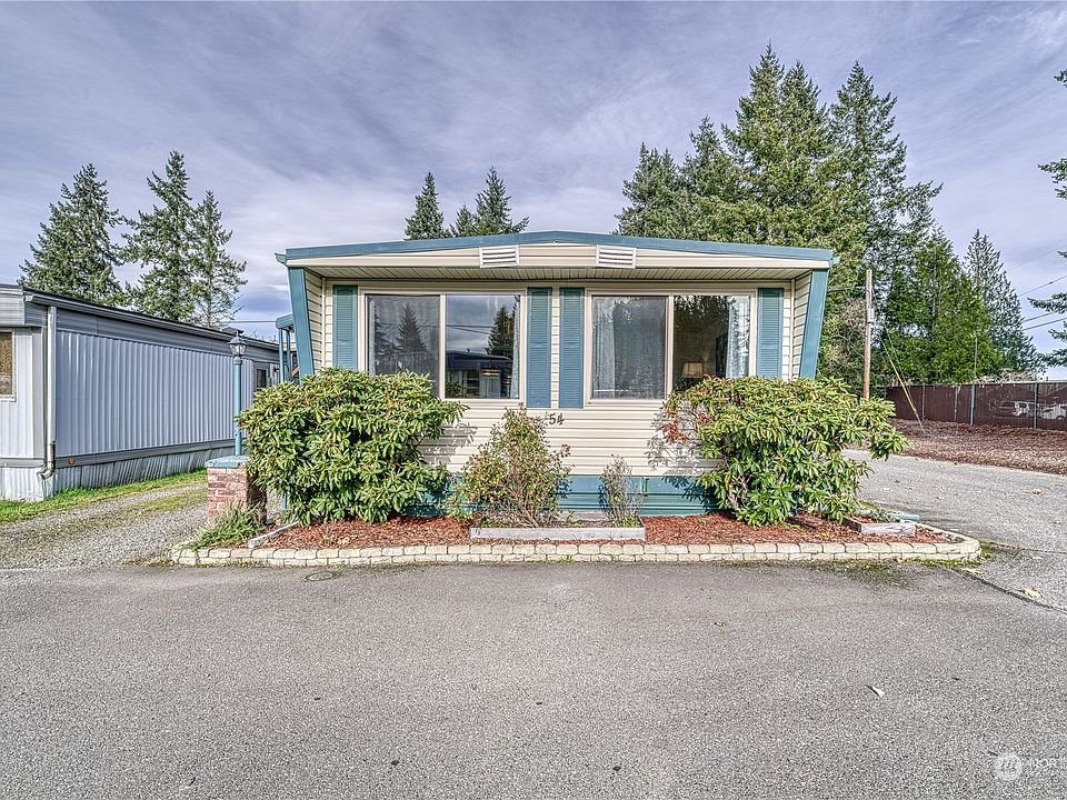 1st image of 4024 NW Country Lane #54
