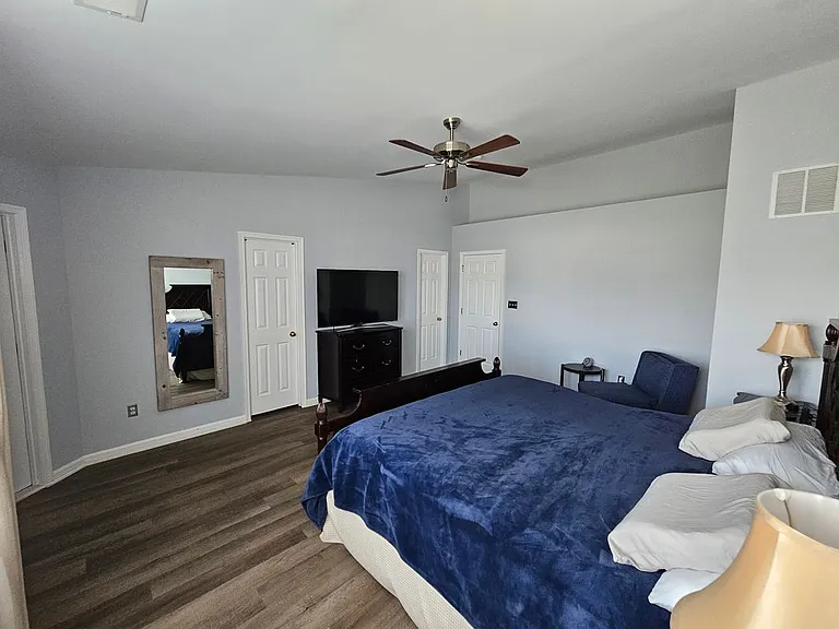 1201 Cambria Ter NE — Photo 24