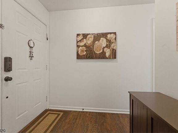 3rd image of 286 Kingbird Ct