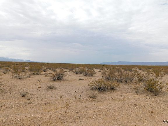 2nd image of 2 lots Safari Drive