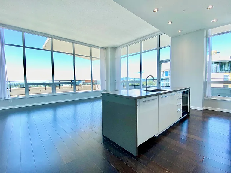 5628 Birney Ave #Penthouse X — Photo 4