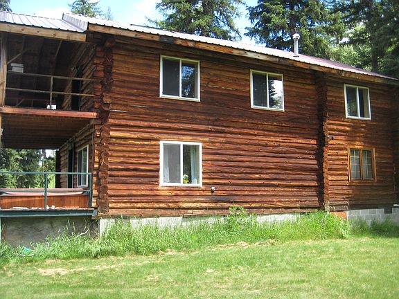 2nd image of 988 Tamarack Ln