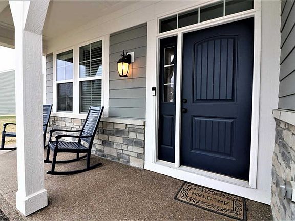4th image of 1018 Chatham Ln