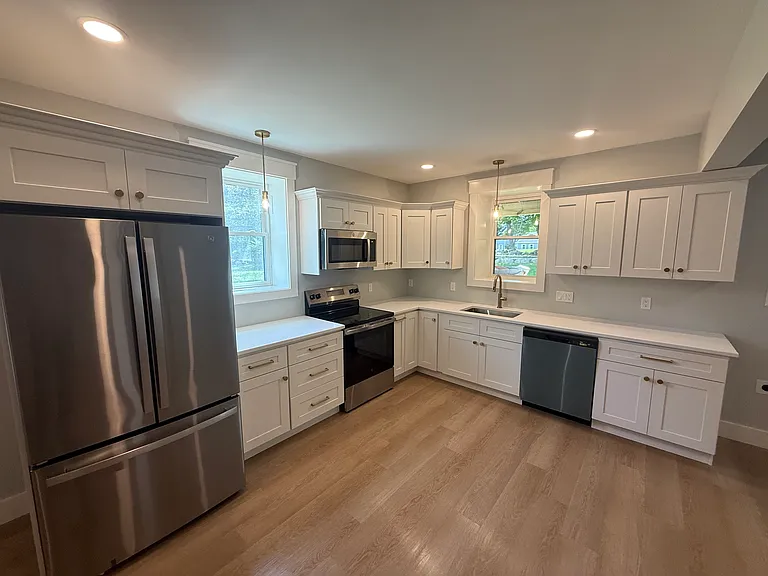6 Wausau Pl — Photo 3