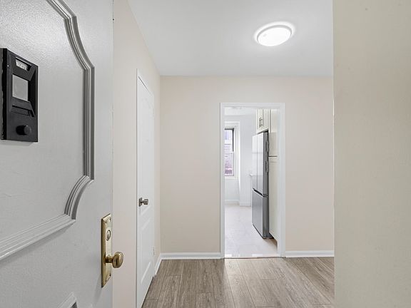 2nd image of 225 Saint Pauls Ave APT 7N