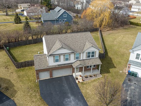 5th image of 3913 Harmony Ct