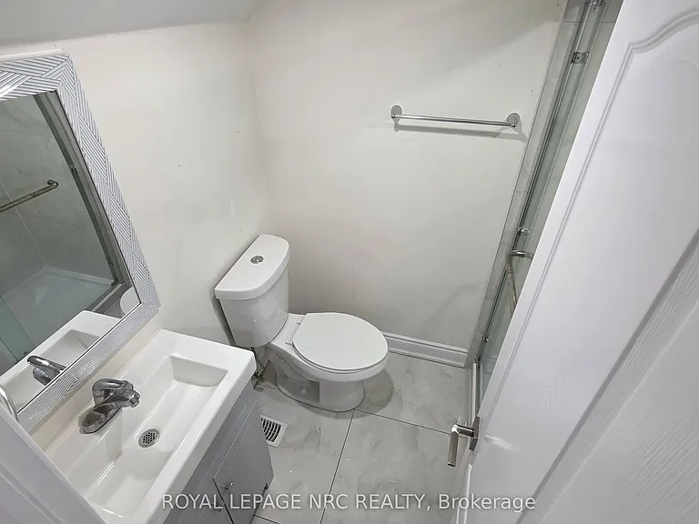 69 Vine St S #2 — Photo 15