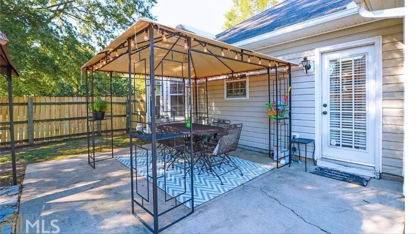 3 bed, 1500 sqft, $1,900 — Photo 4