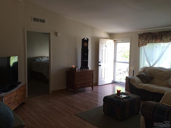 2nd image of 61083 Geary Dr
