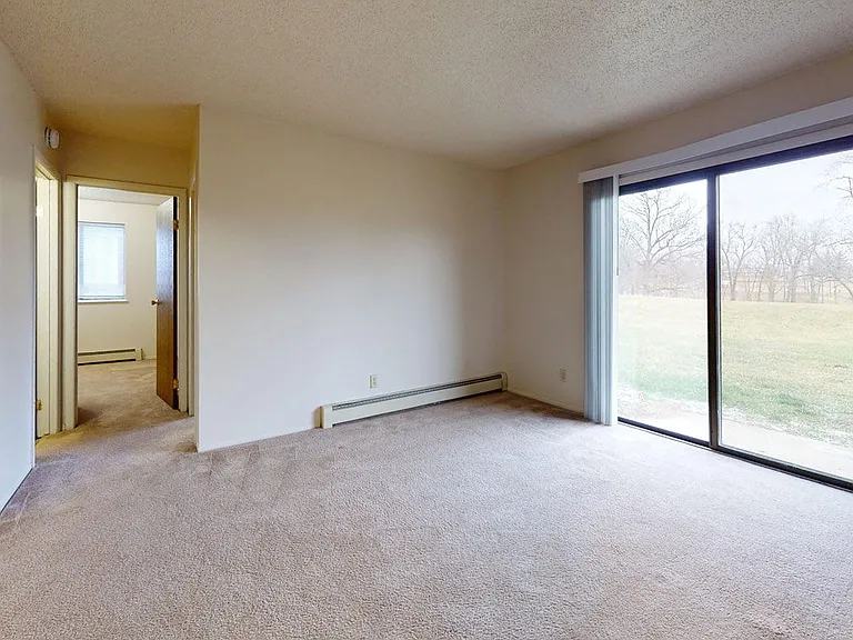 Waverly Park Apartments — Photo 16