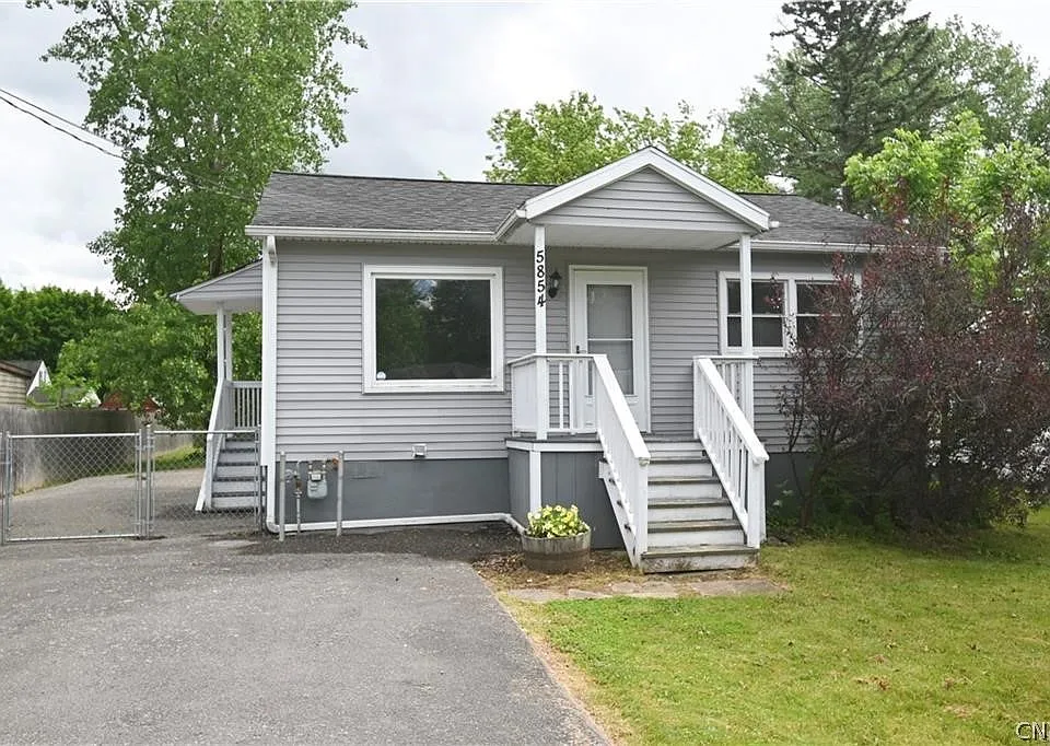 5854 Reis Dr