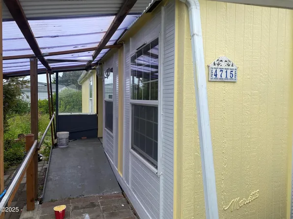 4715 N Highway 101, Depoe Bay, OR 97341