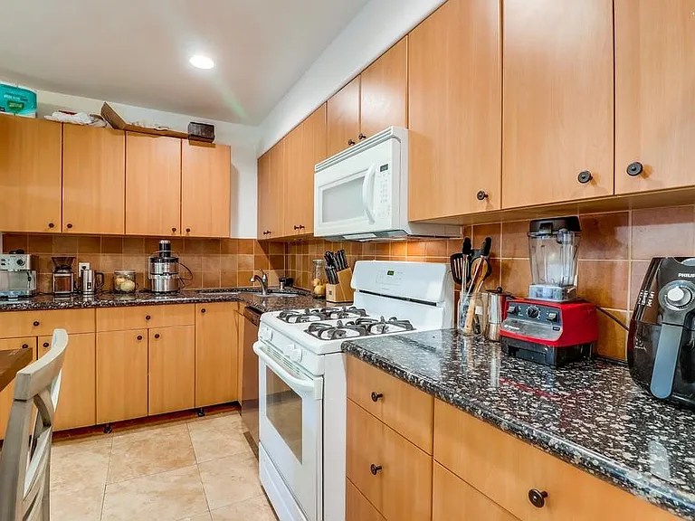 1859 Grand Ave #1857-1/2-1 — Photo 12