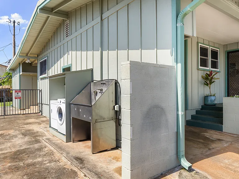 1812 Makuakane St #A — Photo 7