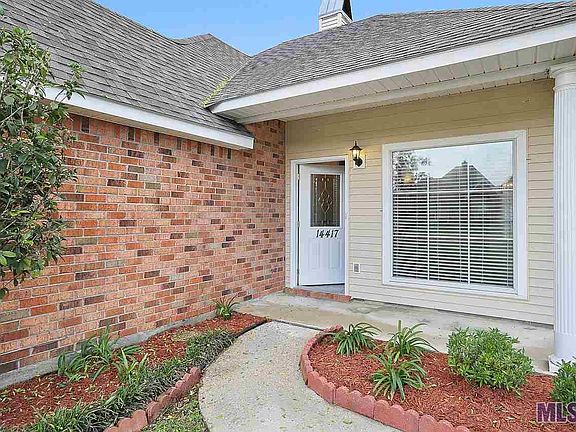 3rd image of 14417 Whispering Oaks Dr