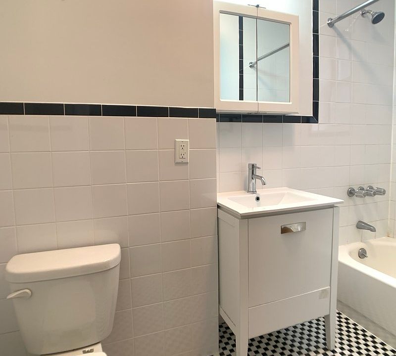 2nd image of 1012 Ocean Ave #2A