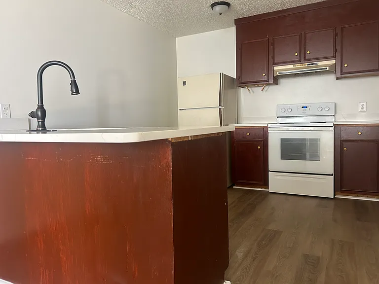 700 Clement St #B3 — Photo 9