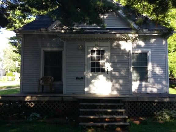 2nd image of 103 5th Ave SE