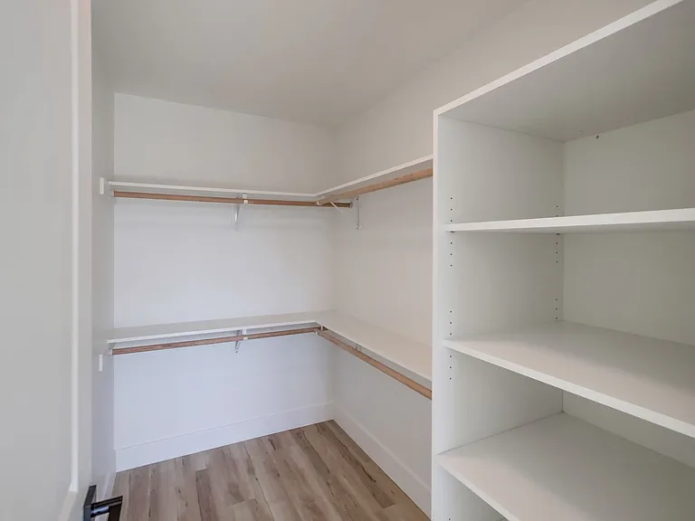 The Lucci | Renovated 1 & 2 Bedroom Apartments in Clairemont — Photo 28