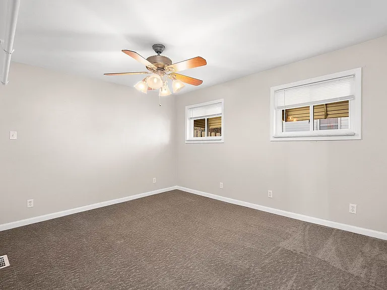 701 Monterey St — Photo 11