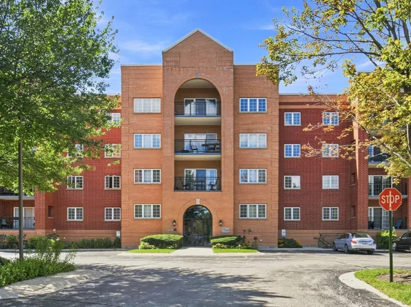 55 S Hale St Unit 207, Palatine, IL 60067