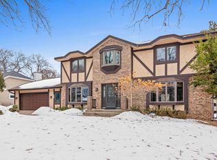 5816 Oxford St N, Shoreview, MN 55126