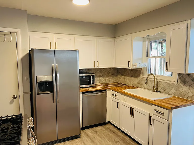 Features a Renovated Kitchen!