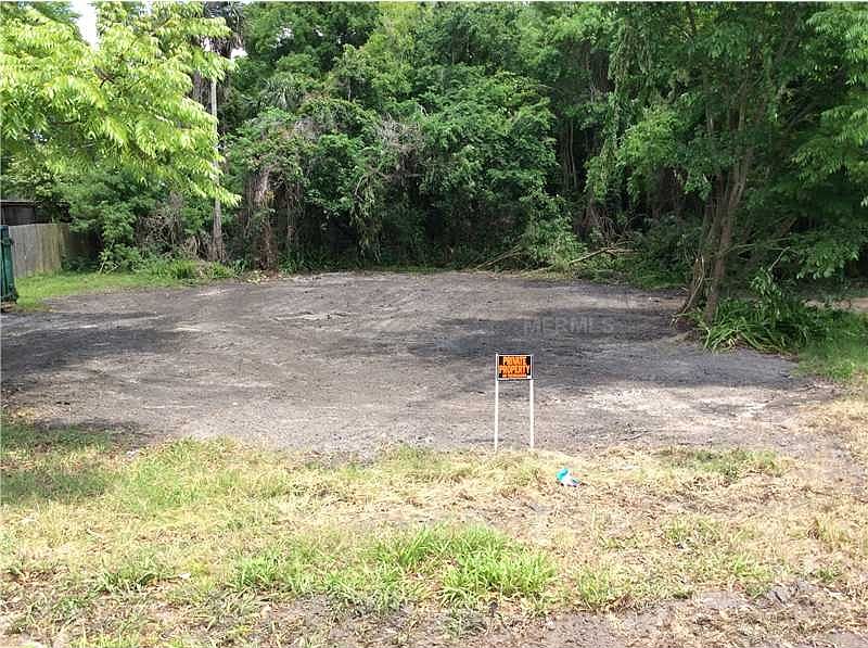 2nd image of 2907 Sanford Ave