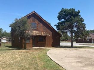 624 Randlett Ave, Mountain View, OK 73062