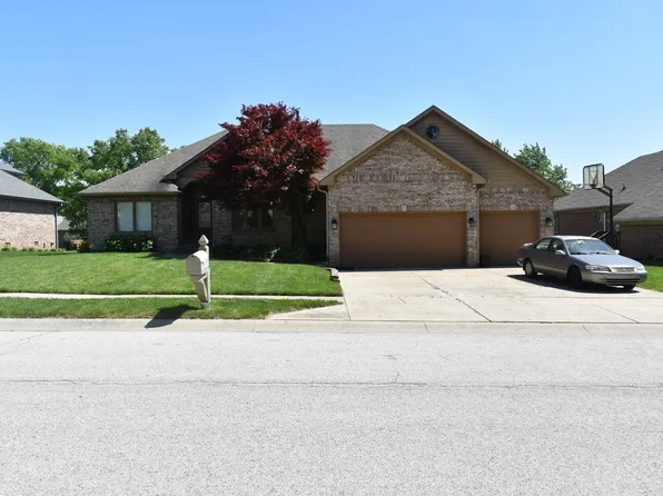 1331 Park Meadow Dr, Beech Grove, IN 46107