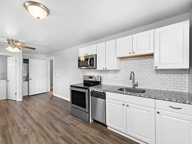 4244 Terrace St — Photo 22