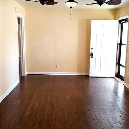 3rd image of 306 Walnut St