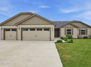 13463 N Axle Ct, Rathdrum, ID 83858