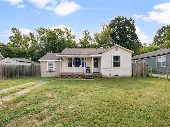 707 S Hico St, Siloam Springs, AR 72761