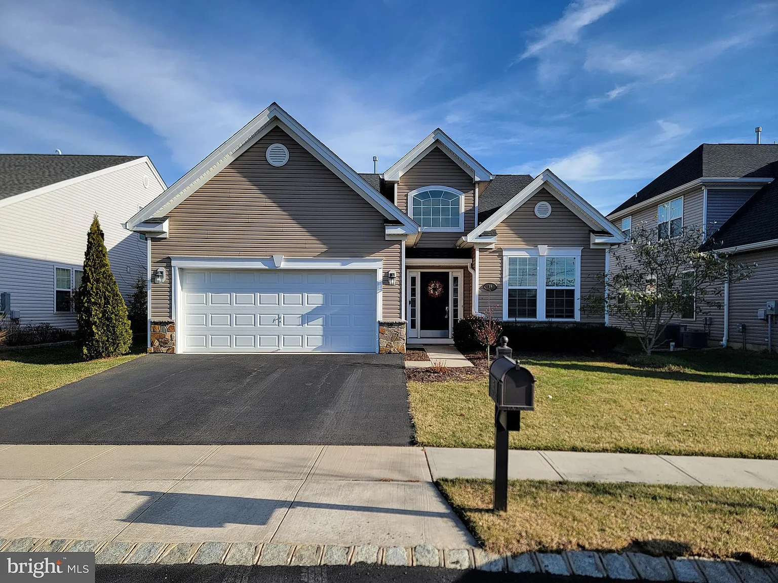 15 Sunrise Ln photo 1