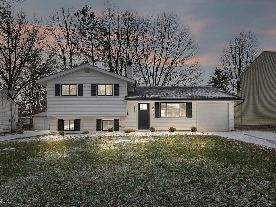 1st image of 6687 Tamarind Dr