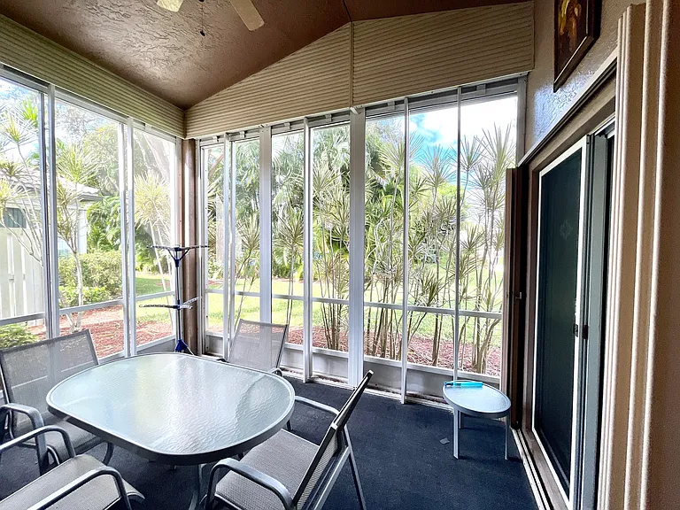 10921 Royal Caribbean Cir — Photo 14