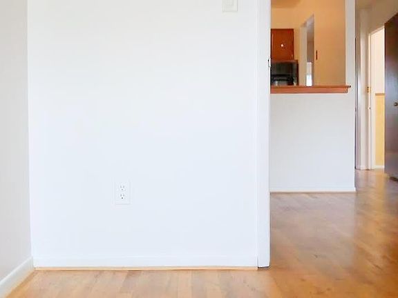 3rd image of 2354 Steinway St #1F