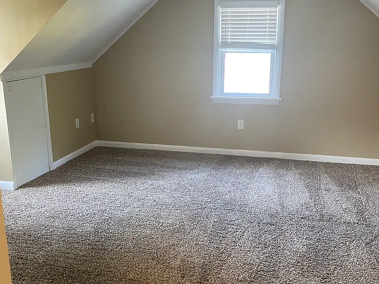 4913 Cumberland St — Photo 20