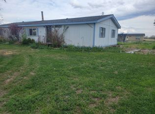 890 N 2nd St, Richfield, ID 83349