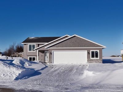 240 Hazeltine Ave NE, Owatonna, MN, 55060