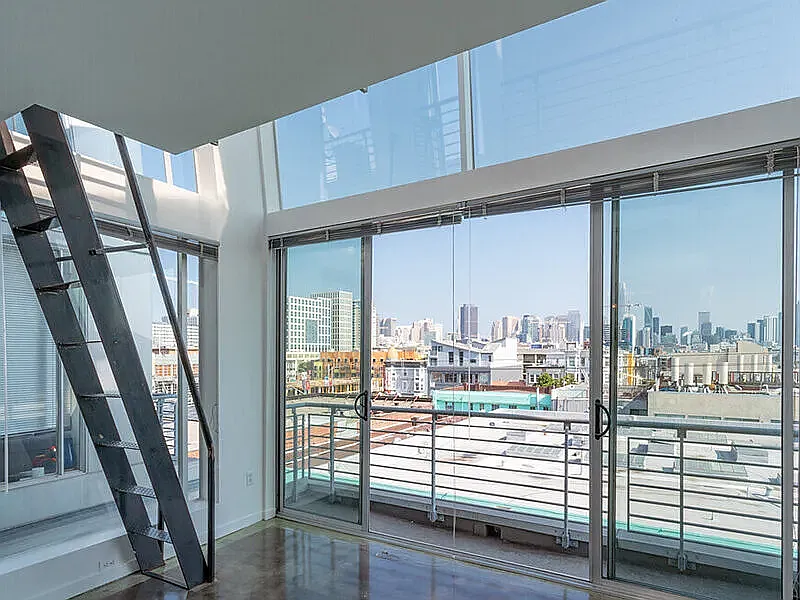 Glasdore Lofts