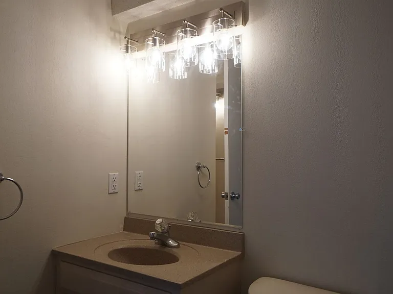 2205 Parliament Dr — Photo 24