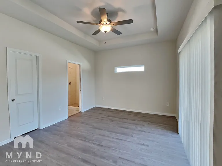 2194 Brancusi Ave — Photo 10