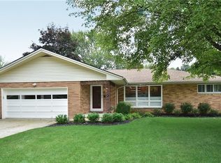 31307 Drake Dr, Bay Village, OH 44140