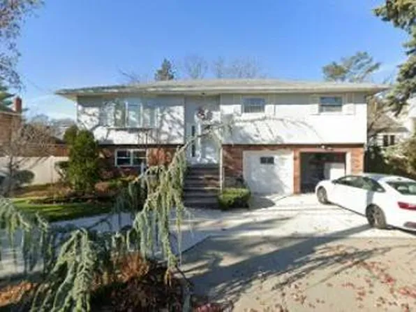 1008 E Broadway, Woodmere, NY 11598